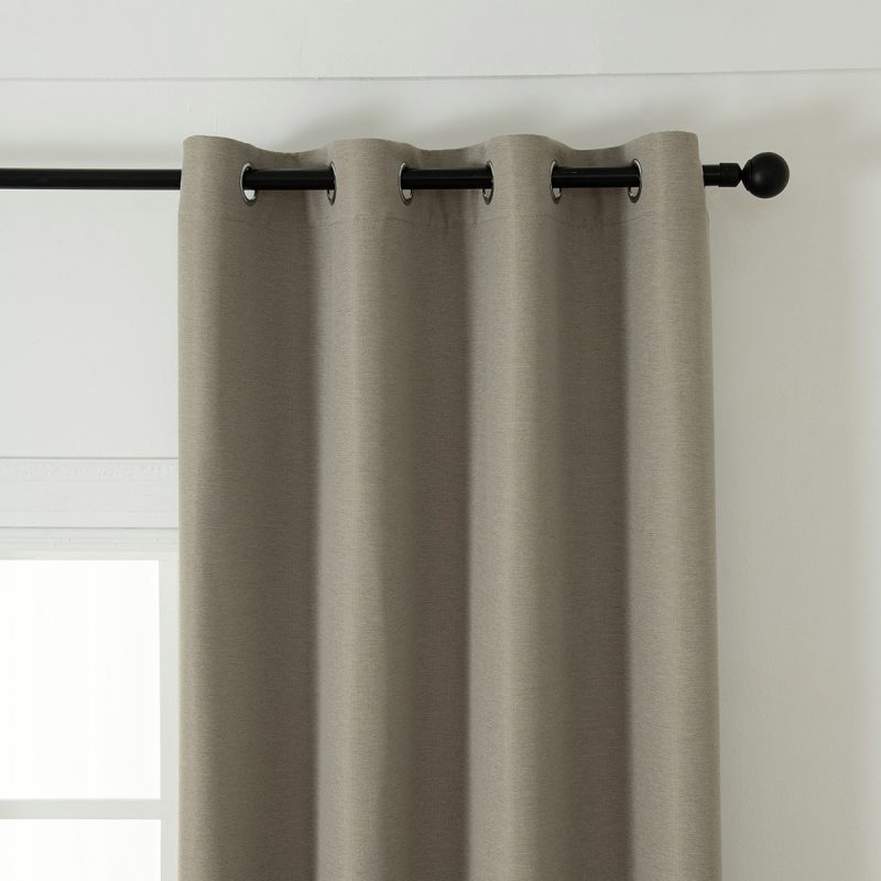 Κουρτίνα Blackout Jacquard σκίασης με 8 μεταλλικούς κρίκους Glare Art 8444 140x270 Άμμου Beauty Home - Image 4