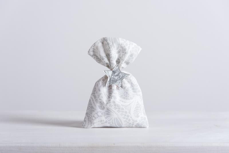 Beauty Home ΠΟΥΓΚΙ ΥΦΑΣΜΑΤΙΝΟ ΜΕ ΤΥΠΩΜΑ ΔΑΝΤΕΛΑ 12 x 17 cm - Image 4